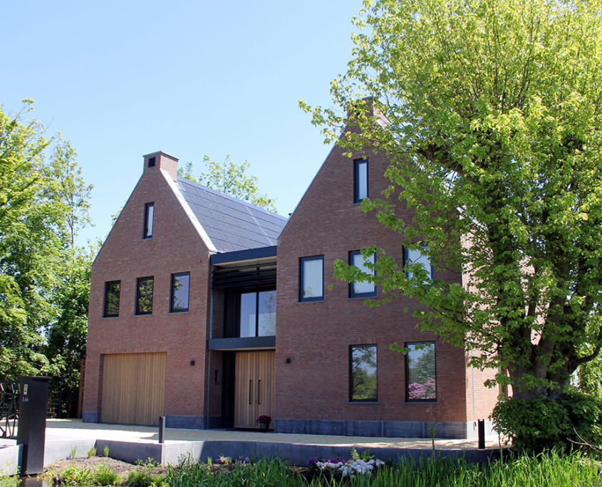 Nieuwbouw villa Vinkeveen aan de Vinkeveense Plassen